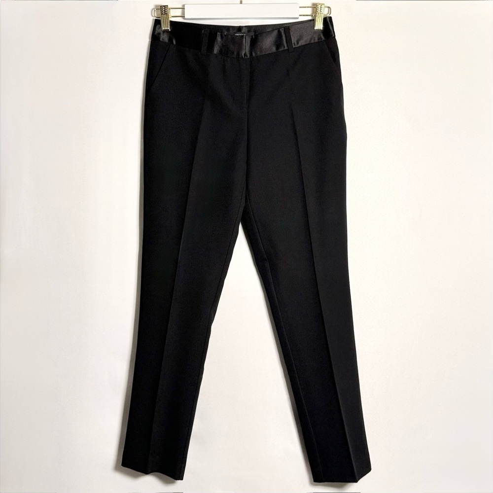 Forever 21 Black Ankle Trousers👖